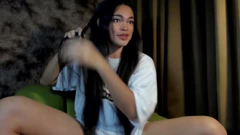 krystal_angel online show from December 2, 2024, 5:48 am