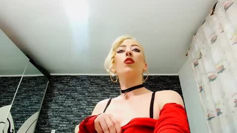 krystal desire online show from January 3, 2025, 7:07 pm