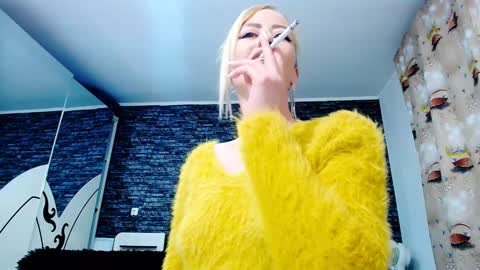 krystal desire online show from January 12, 2025, 6:38 pm