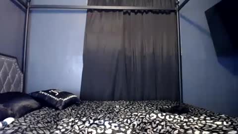 Krystal Blake online show from March 5, 2025, 3:40 am