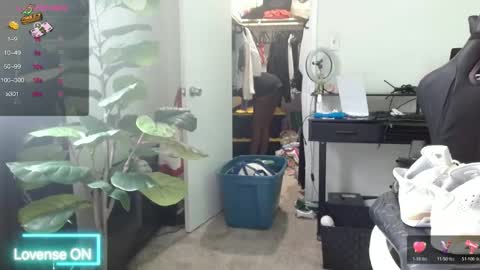 Krystal Blake online show from May 24, 2026, 4:23 pm