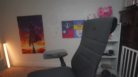 Snapshot of krystalsyxx chatting on January 25, 2025, 11:54 pm Krystal Syx online show from January 25, 2025, 11:54 pm