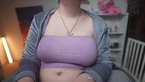 Snapshot of krystalsyxx chatting on February 4, 2025, 10:02 pm Krystal Syx online show from February 4, 2025, 10:02 pm