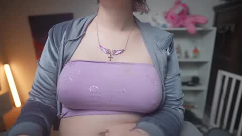 Snapshot of krystalsyxx chatting on February 9, 2025, 5:22 pm Krystal Syx online show from February 9, 2025, 5:22 pm