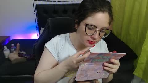 kryystaladams online show from October 25, 2025, 12:02 pm