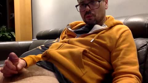 krzysztof1977 online show from February 25, 2026, 10:30 pm