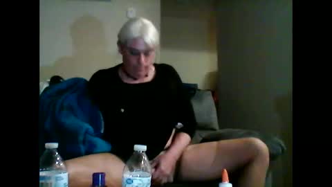 kulinky6969 online show from February 14, 2025, 8:10 am