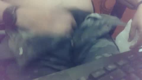 kunahub17 online show from March 8, 2026, 5:22 am