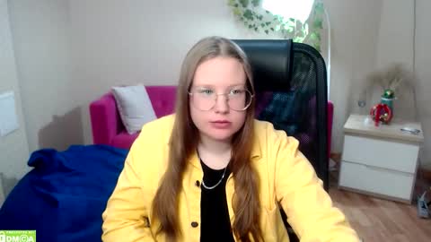 kuri_u online show from January 15, 2026, 9:36 am