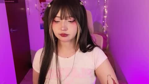 Snapshot of kurochan420 chatting on November 4, 2025, 11:37 pm Andy online show from November 4, 2025, 11:37 pm