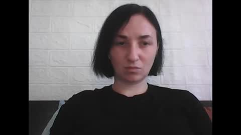 kusia032132 online show from October 31, 2025, 7:53 am