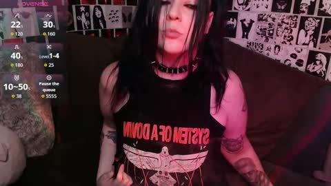 Kvopa online show from November 18, 2025, 8:13 pm