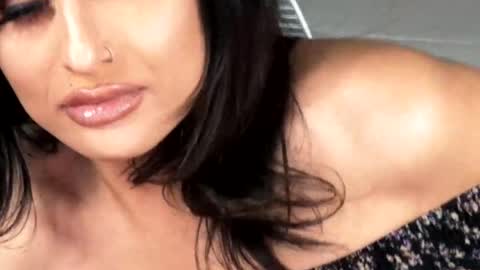 Kick online show from February 17, 2026, 10:27 pm