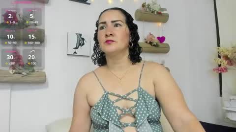 Snapshot of kyledoom_ chatting on June 24, 2026, 12:26 pm K Y L E online show from June 24, 2026, 12:26 pm