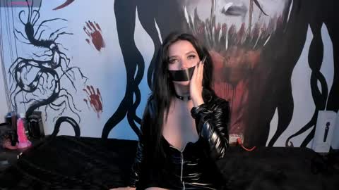 Snapshot of kylie_foxx1 chatting on February 11, 2025, 8:26 am submissive demon Please help me to reach 500 thumbs up online show from February 11, 2025, 8:26 am