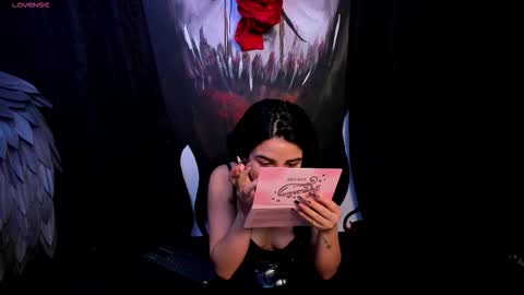 Snapshot of kylie_foxx1 chatting on September 8, 2025, 8:08 pm submissive demon Please help me to reach 500 thumbs up online show from September 8, 2025, 8:08 pm