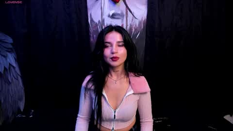 Snapshot of kylie_foxx1 chatting on September 23, 2025, 1:19 am submissive demon Please help me to reach 500 thumbs up online show from September 23, 2025, 1:19 am