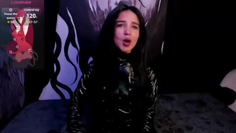 Snapshot of kylie_foxx1 chatting on November 26, 2025, 12:11 am submissive demon Please help me to reach 500 thumbs up online show from November 26, 2025, 12:11 am