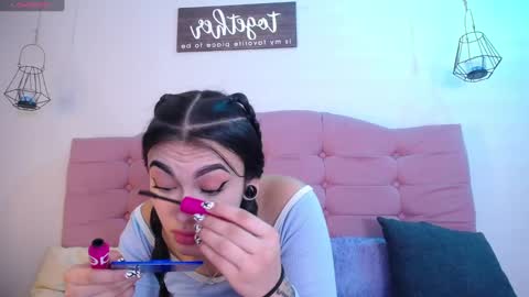 Snapshot of kylie_ls chatting on January 14, 2025, 3:26 pm kylie_ls online show from January 14, 2025, 3:26 pm