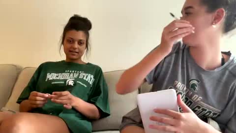 Kylie online show from September 10, 2025, 7:03 pm