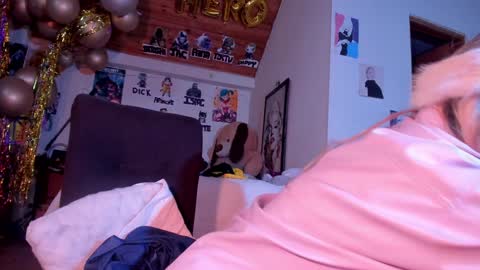   online show from February 2, 2025, 3:21 am