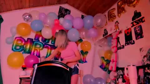   online show from November 20, 2025, 9:25 pm