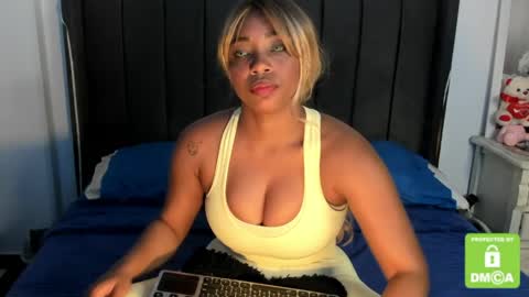 kylie white boobs online show from April 14, 2026, 7:09 pm