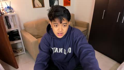 kyll_collins online show from February 26, 2025, 4:58 am