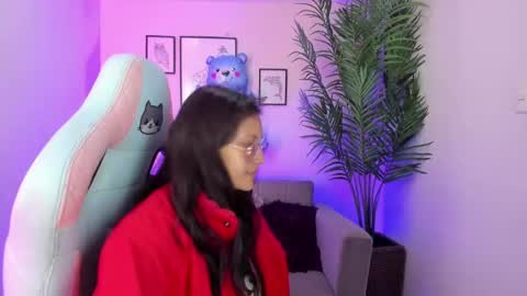 Kyomi online show from March 1, 2025, 1:18 pm