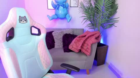 Kyomi online show from March 4, 2025, 12:44 pm