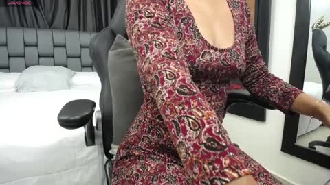 Kyra online show from April 7, 2026, 11:54 am