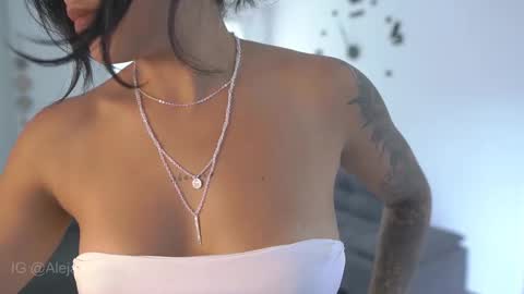 Snapshot of kyria__1 chatting on September 11, 2025, 6:19 pm schedule 300 pm - 1100pm colombia time online show from September 11, 2025, 6:19 pm