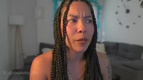 Snapshot of kyria__1 chatting on December 16, 2025, 10:04 pm schedule 300 pm - 1100pm colombia time online show from December 16, 2025, 10:04 pm