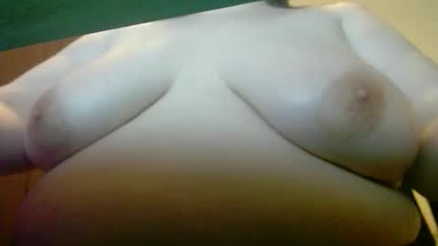 Snapshot of kyrradavis chatting on October 22, 2025, 7:57 pm kyrradavis online show from October 22, 2025, 7:57 pm