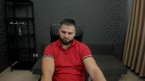 KysonOnyx online show from October 22, 2025, 7:52 am