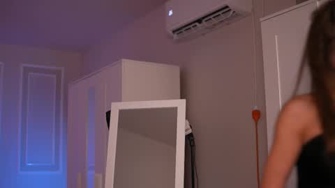 Kyssa online show from March 16, 2026, 7:51 pm