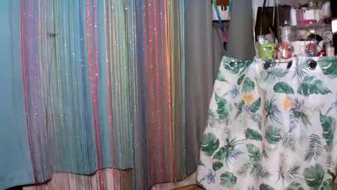 Snapshot of kyutshyne chatting on March 12, 2025, 6:22 pm kyutshyne online show from March 12, 2025, 6:22 pm