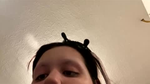 Lily online show from February 1, 2026, 1:09 pm