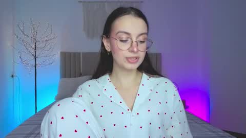 Margo  online show from February 27, 2026, 2:28 pm