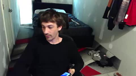 Snapshot of l1v1nth3dr3am chatting on February 18, 2026, 2:13 pm l1v1nth3dr3am online show from February 18, 2026, 2:13 pm