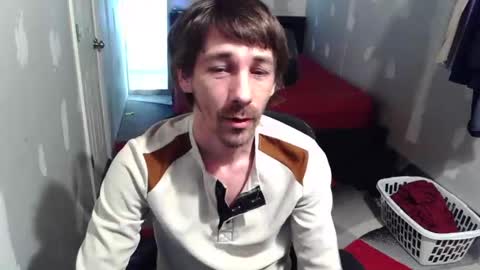 Snapshot of l1v1nth3dr3am chatting on March 2, 2026, 6:37 pm l1v1nth3dr3am online show from March 2, 2026, 6:37 pm