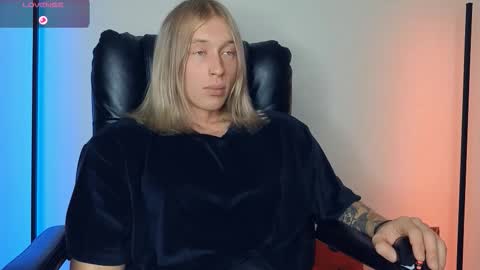 Adonis online show from November 3, 2025, 6:36 am