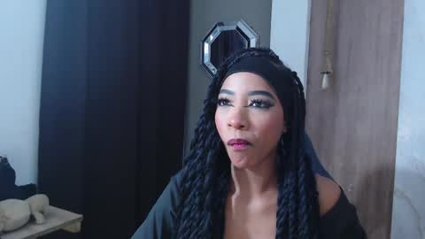 la_gataa_ online show from May 26, 2026, 4:36 pm