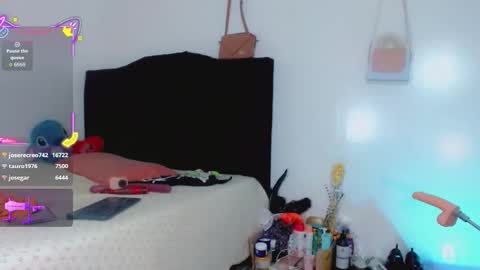 Snapshot of la_ratona_1 chatting on October 18, 2025, 7:03 pm AriSaray online show from October 18, 2025, 7:03 pm