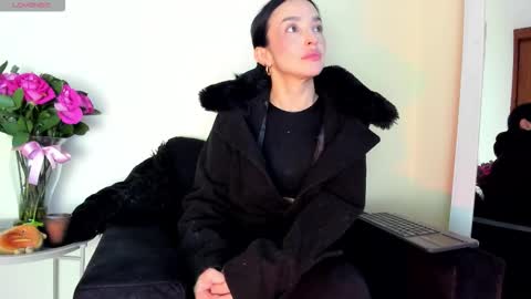 lace_victoria online show from February 20, 2026, 2:52 am