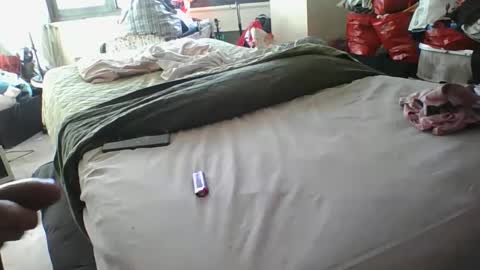 lachickadelbronx online show from December 8, 2024, 6:50 pm