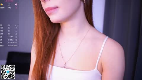 Esme online show from October 21, 2025, 6:03 am