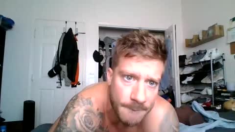 lacrioxcum18 online show from October 2, 2025, 4:03 pm