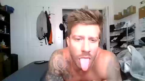 lacrioxcum18 online show from October 16, 2025, 4:30 pm