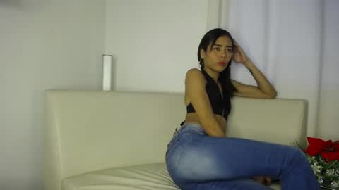 ladies_studio online show from March 29, 2026, 11:05 pm